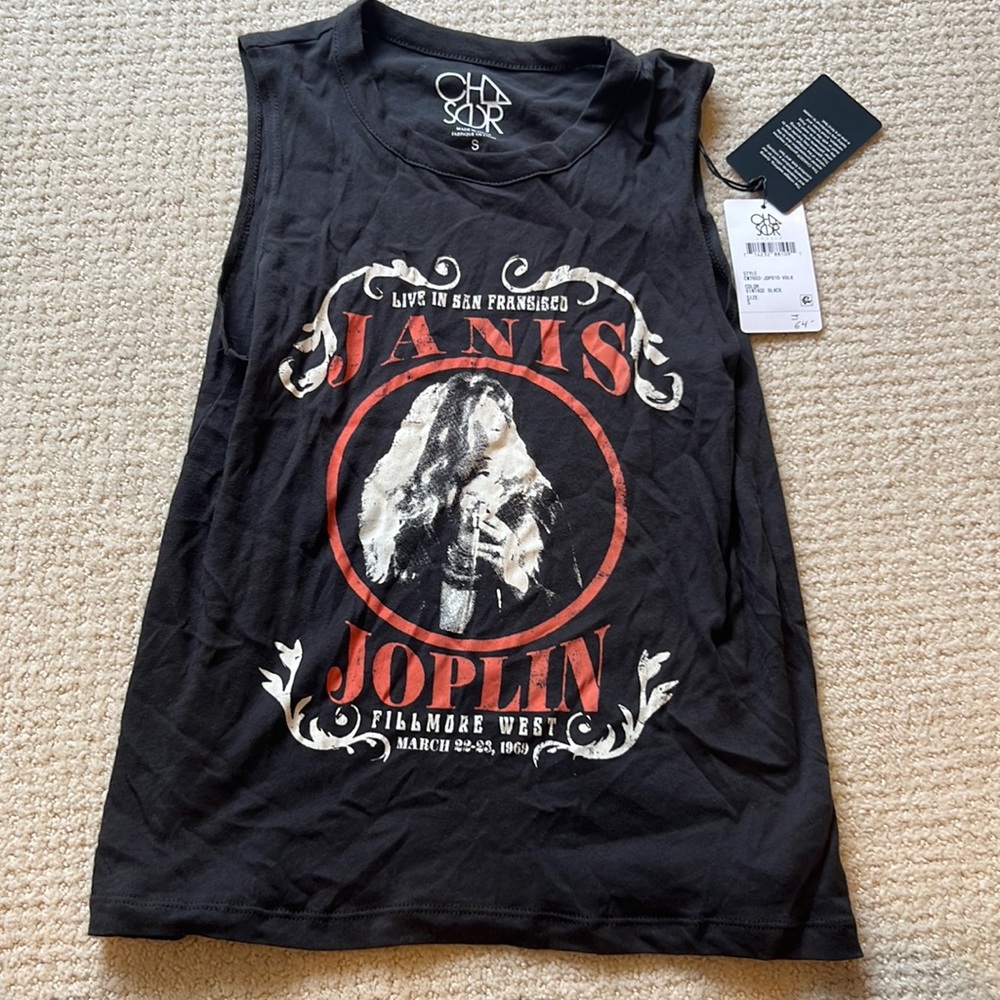small graphic shirt